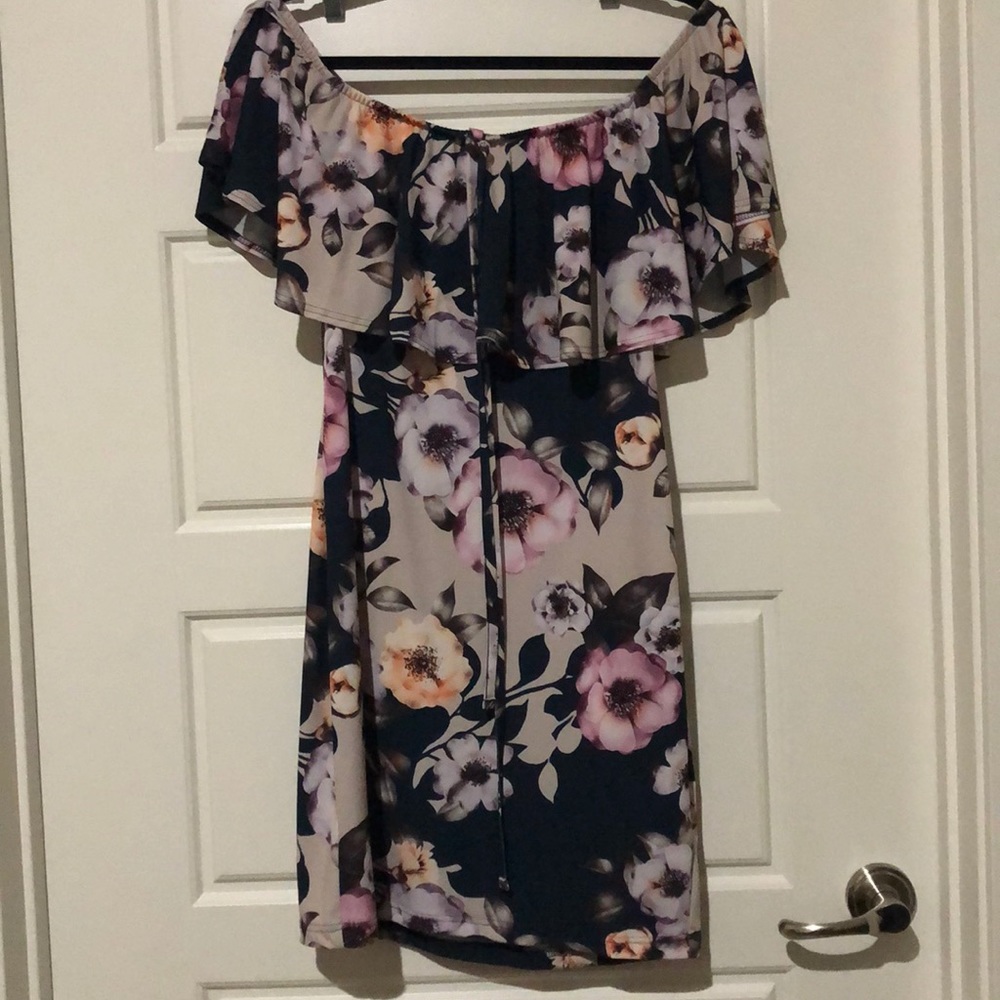 Going out/ bodycon dress, off the shoulder